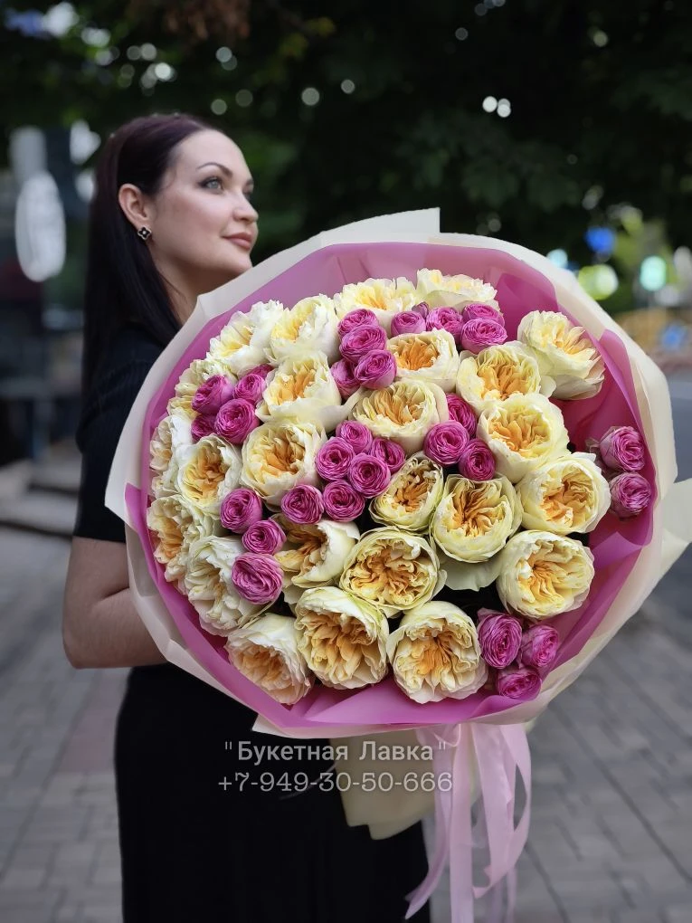 Ты меня любишь!
Лепишь, творишь, малюешь.....
И это не на словах! Только лишь  поступками можно дока