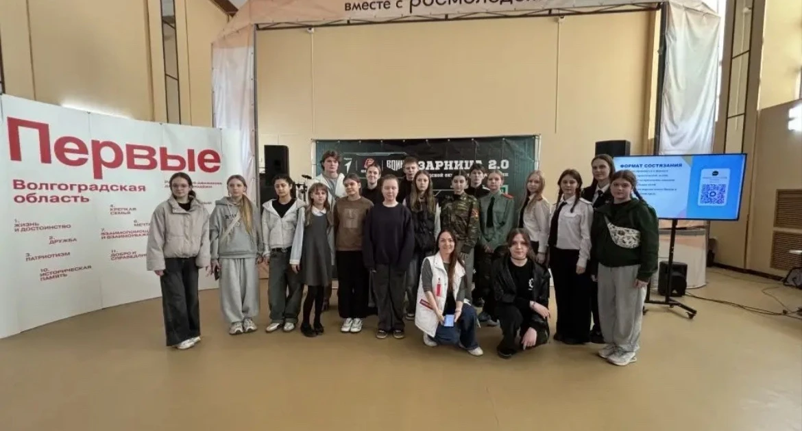 Военкор 📋📹

З Д Р А В И Я   Ж Е Л А Ю!
На связи военкор отряда школы №5.📞

В центре «Планета моло