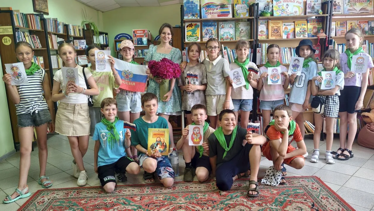 🪆«МАТРЁШКА — КУКЛА С СЕКРЕТОМ»🪆
🇷🇺 Ребята из летнего лагеря "Ковчег" посетили Детскую модельную 