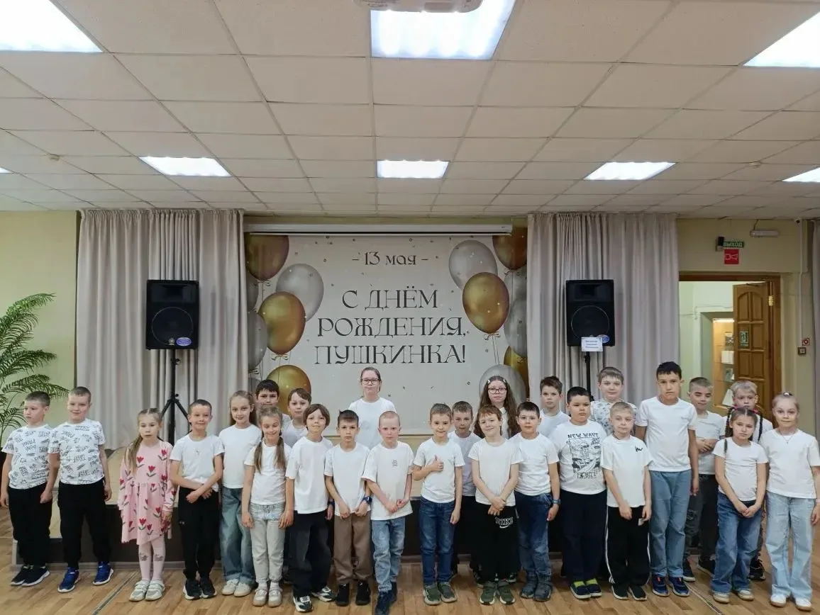 День рождения Пушкина! 

Воспитанники летнего пришкольного лагеря «Экспресс» отправились в литератур