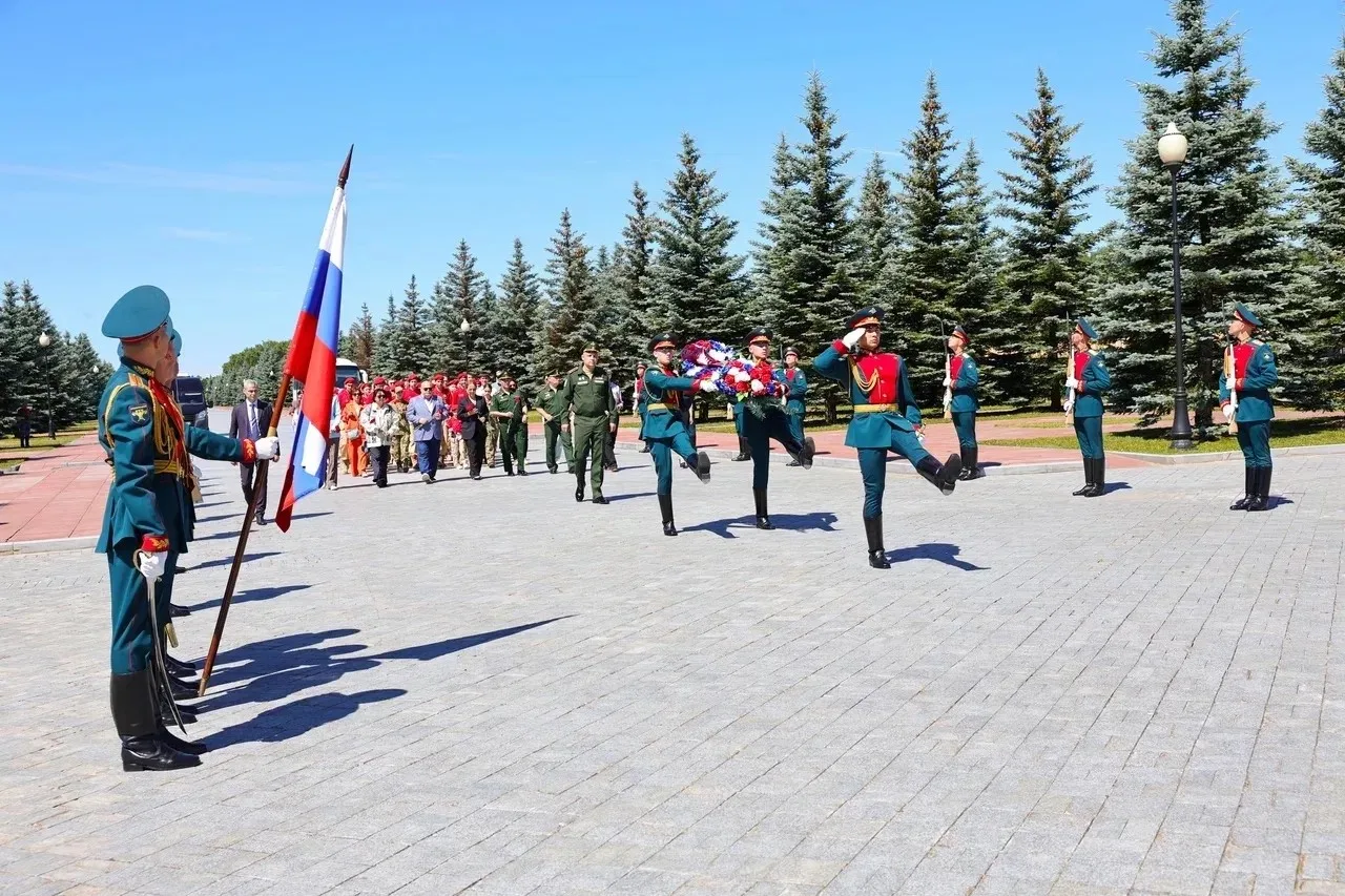 🕯️ В Мытищах почтили память героев

🎖️ В день 85-й годовщины начала Великой Отечественной войны на