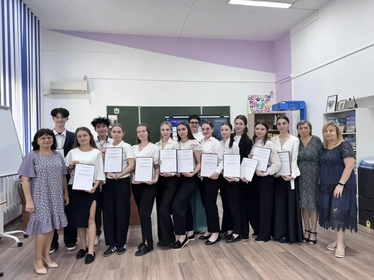 Будущие педагоги готовы к работе

С 23 по 24 июня в Колледже НГГТИ проходила защита выпускных квалиф