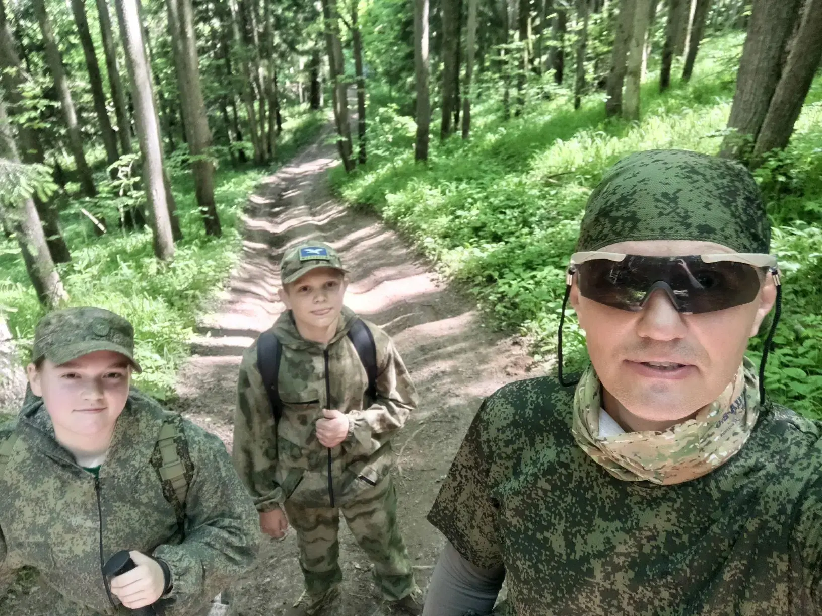 В рамках подготовки к «Тропе мужества» наши воспитанники совершили пеший марафон на 10 километров!!
