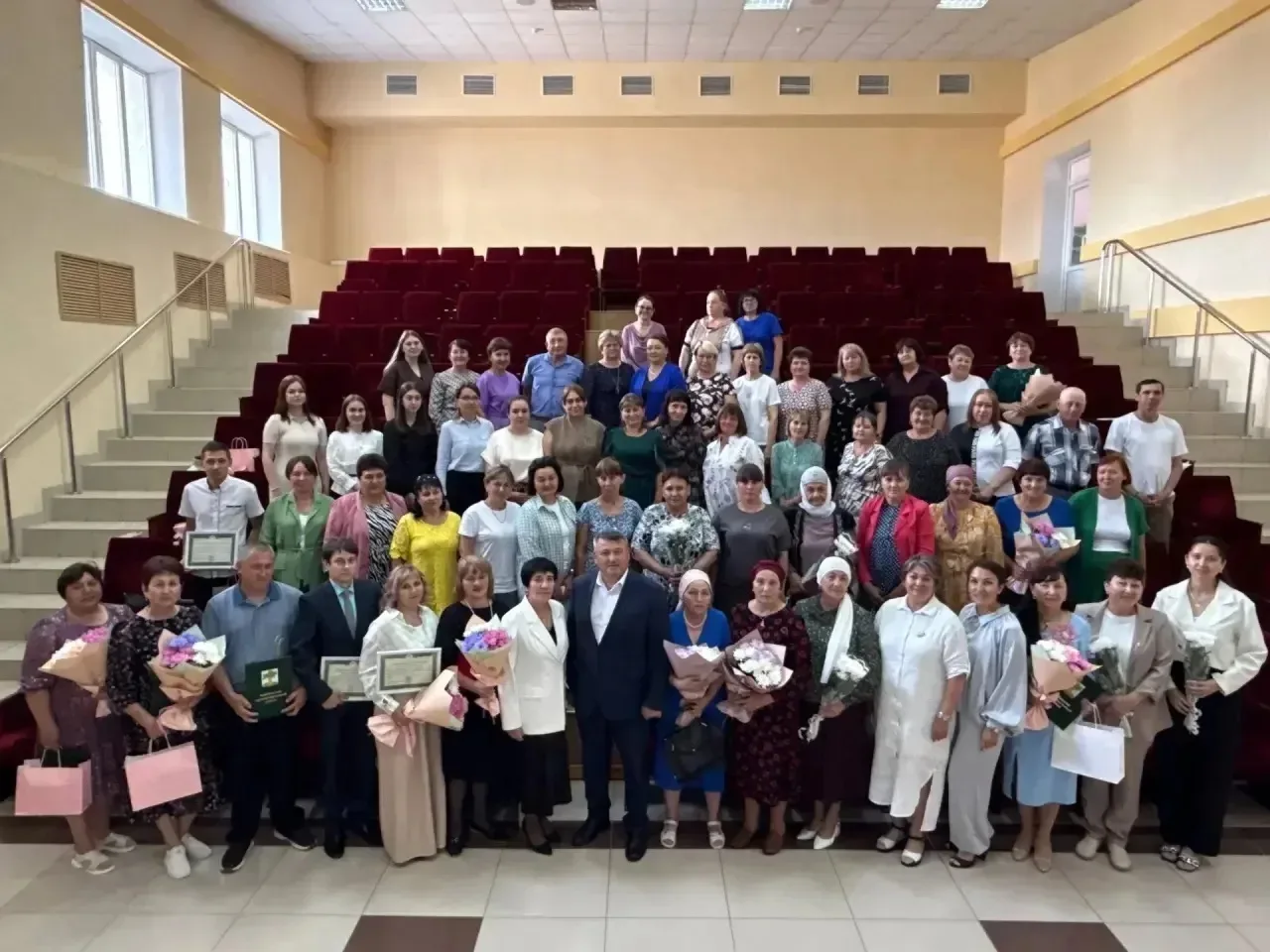 10 июня 2026 года в с.Большие Кайбицы прошло торжественное мероприятие, посвященное Дню социального 