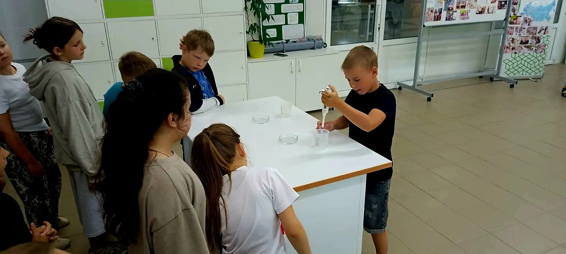 🌿 Двенадцатый день: экология, творчество и весёлые старты! 🌿

Двенадцатый день нашего лагерного ма