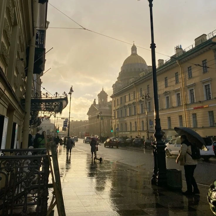 ☁️ Доброе утро, Питер!

Праздники и длинные выходные позади, и город вместе с нами возвращается к ра