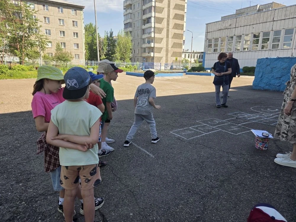 Спорт, смех и дружба: так прошёл день в пришкольном лагере!

Сегодняшний день ☀️ мы посвятили спорту