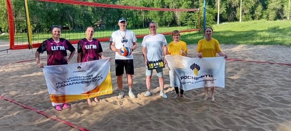 Спартакиада трудовых коллективов , посвящённая 70 - летию города в самом разгаре. 

Накануне праздни