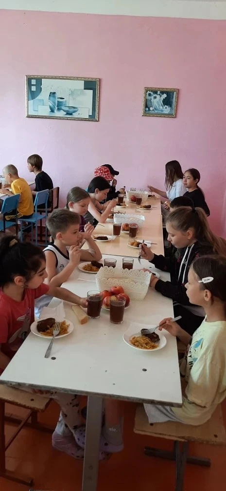 А это вкусные и полезные завтраки и обеды в летнем лагере "Радуга 🌈 ".
Спасибо большое нашим повара