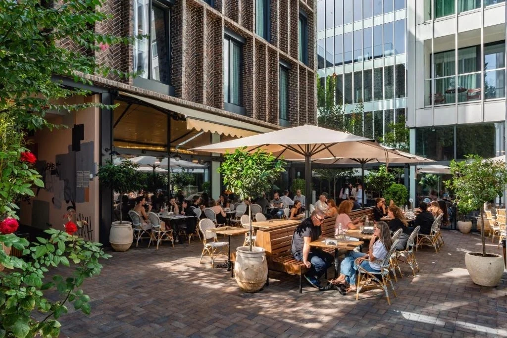 Тбилиси на июньские выходные ✨
🏨 Artizan Design Hotel 5*

Главный плюс июньских выходных — можно ус