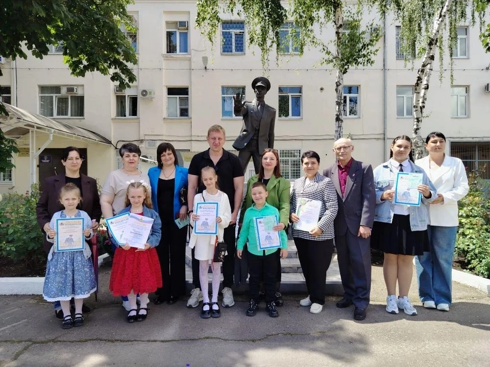 🌟 Награды конкурса «Полицейский Дядя Стёпа»

В День защиты детей в Тихорецке подвели итоги творческ
