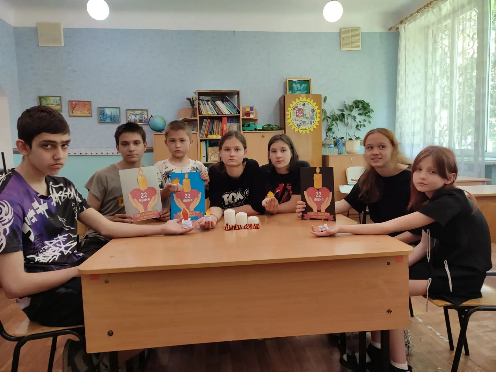 🕊️ В День памяти и скорби мы вместе с ребятами вспомнили о самом тяжёлом дне в истории нашей страны