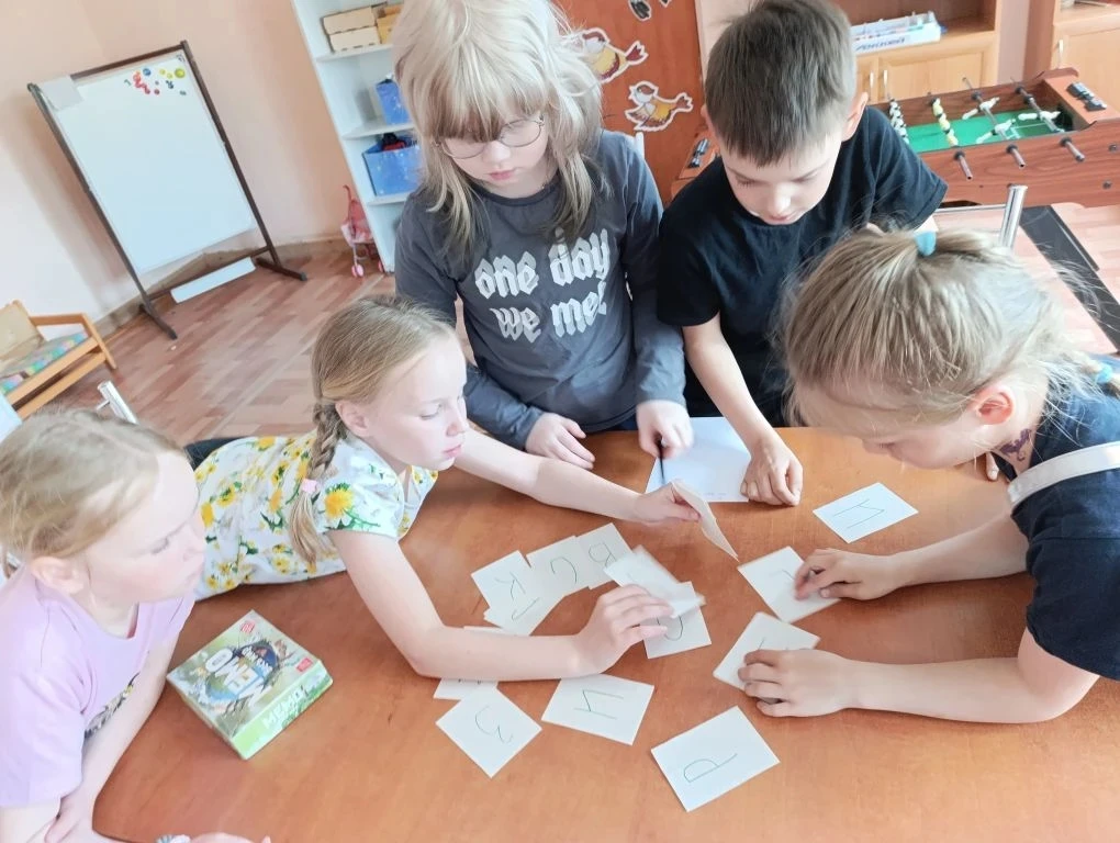 В отделении дневного пребывания г. Олонца завершилась первая летняя площадка "Я выбираю здоровье!". 