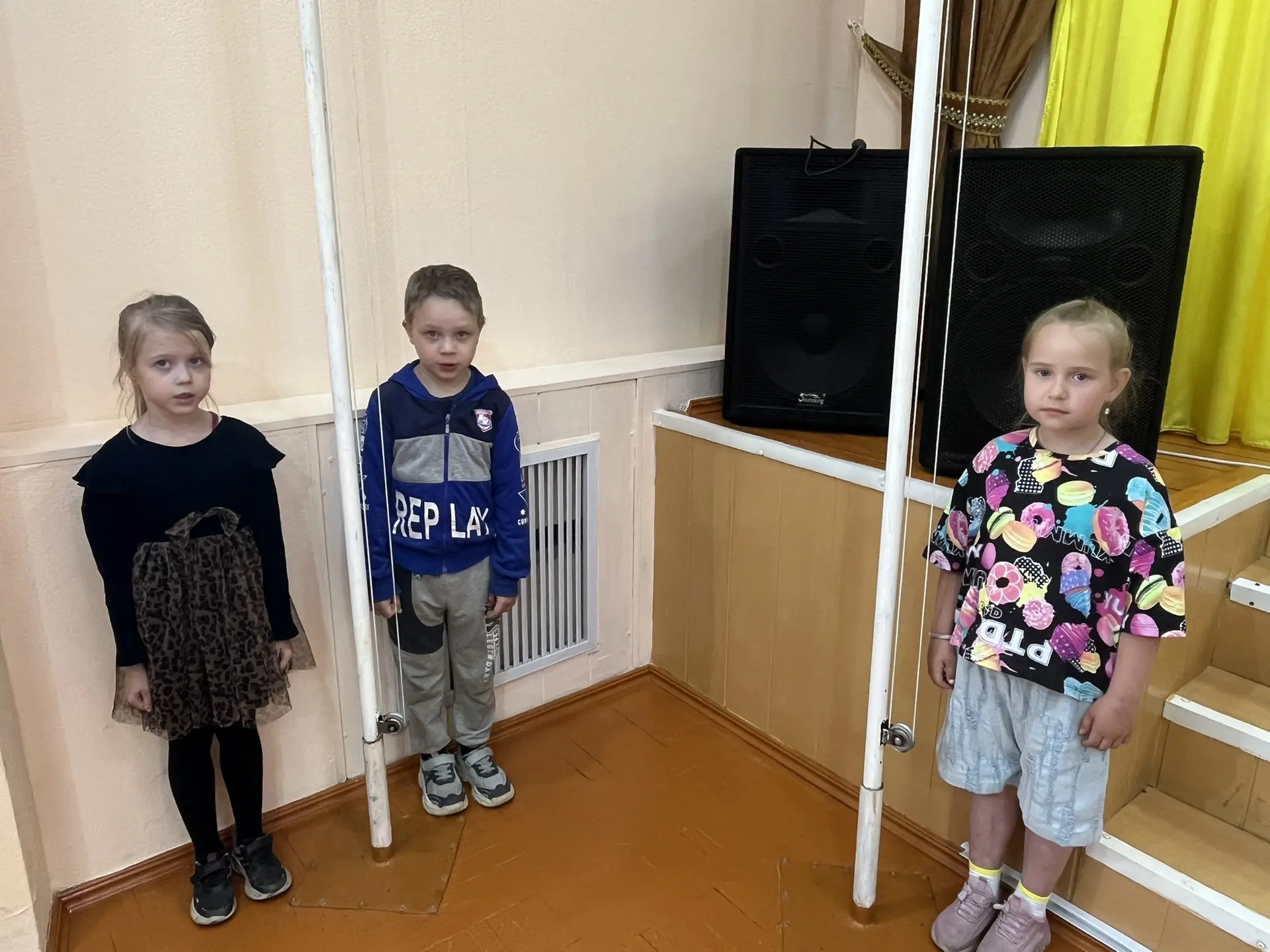 8‑й день в пришкольном лагере «Время Первых»

День начался торжественно: право поднять флаг Российск