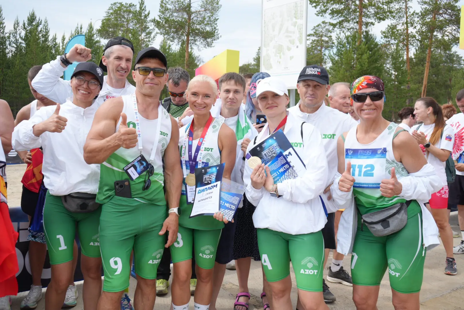 🏆  Наградили самых сильных и гибких

Лидеры второго дня Фестиваля ГТО среди трудовых коллективов в 