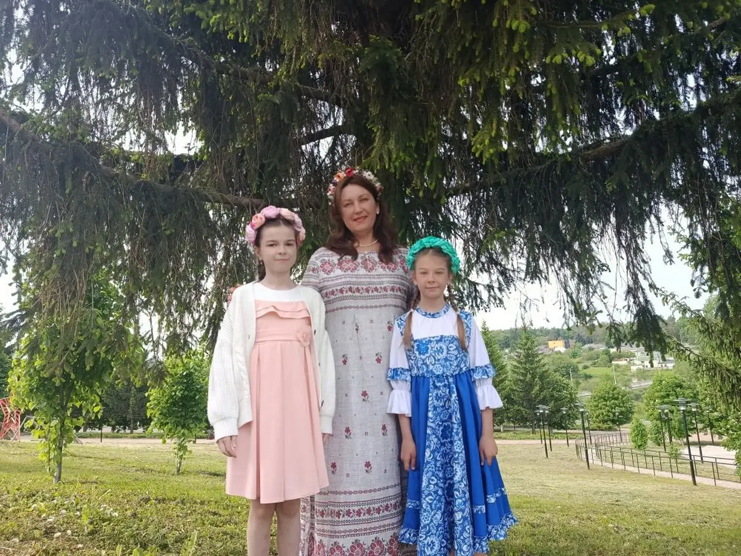 Встреча, посвященная празднику «Троица»  https://vk.com/wall-76215372_6049