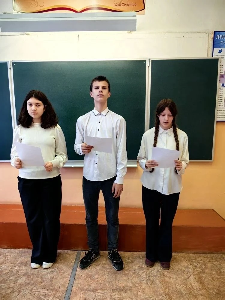 6 июня в день рождения великого русского поэта, основоположника современного русского литературного 
