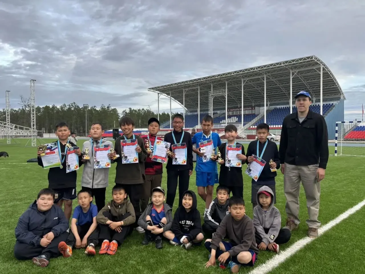 ⚽️Чурапчы футболга кэскиллэрэ Таатта сиригэр ситиһиилээхтик кытыннылар! 
🌟Бэс ыйын 1 күнүгэр Чурапч