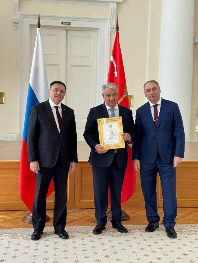 🏅Главный врач Городского онкодиспансера награжден Почетной грамотой губернатора!

Вчера прошла Расш