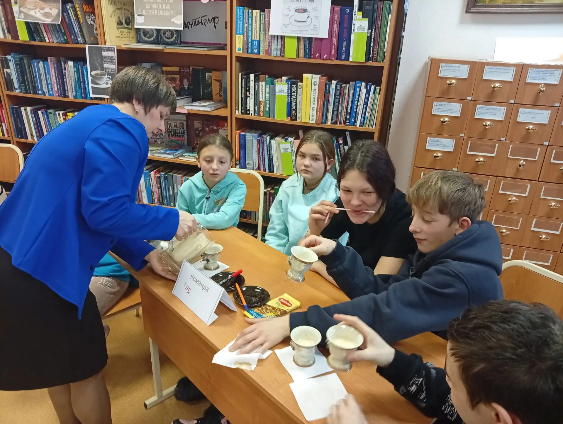 Кофейная феерия - Бах, бариста и капучино!☕☕☕
  💁‍♀️  Кто сказал, что библиотека – это только тишин