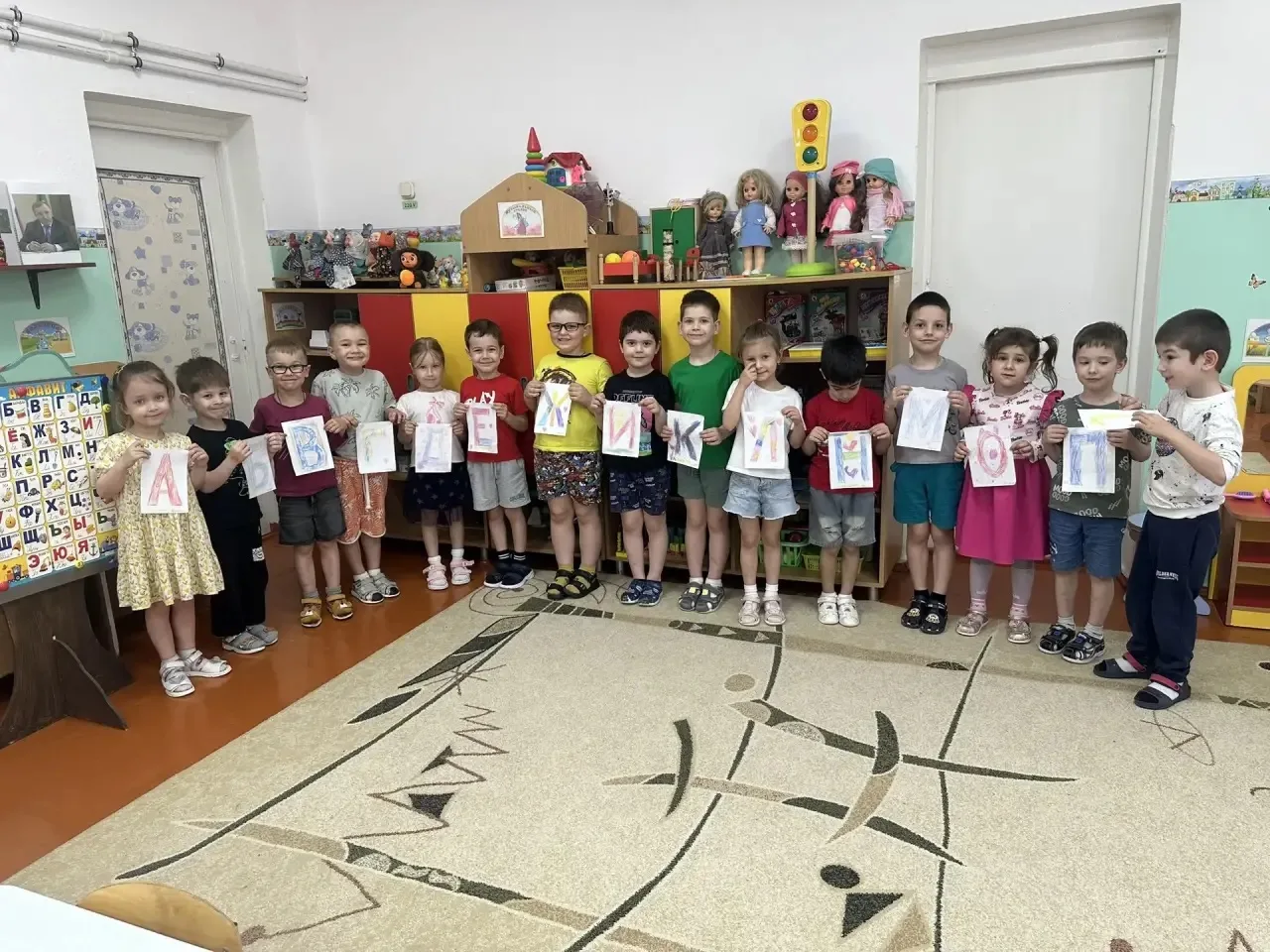 Ребята средней группы «Солнышко» познакомились с историей создания славянской письменности 🖋️📝

📩