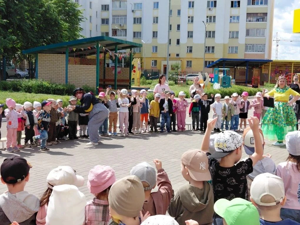 День защиты детей в детском саду — это главный праздник начала лета, наполненный детским смехом, ярк