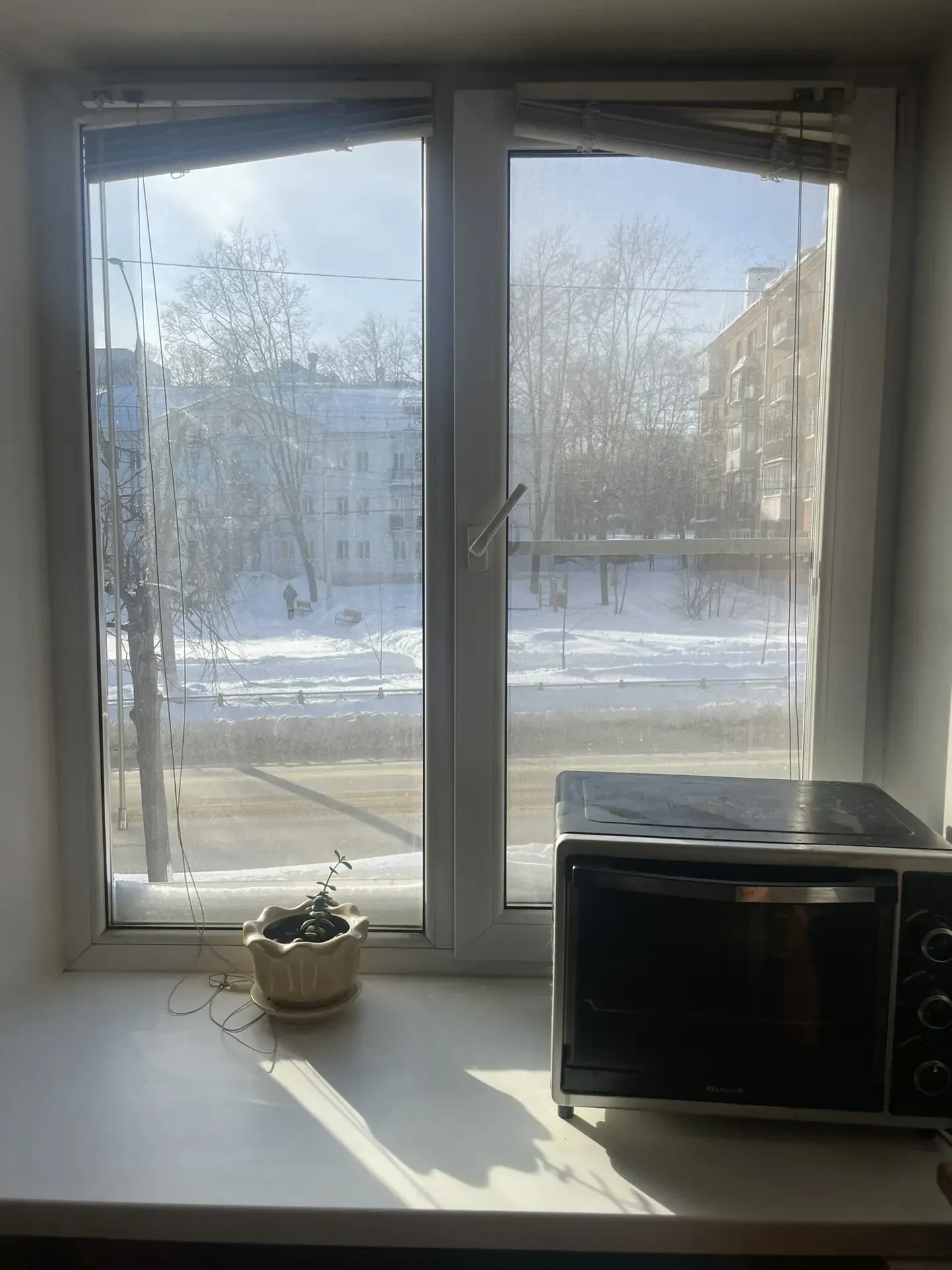 Сдам 2-к квартира ❤️

📎 Адрес : Усти-на-Лабе, 20
 
Угловая, но очень теплая ,2 кoмнаты, 2этаж ,есть
