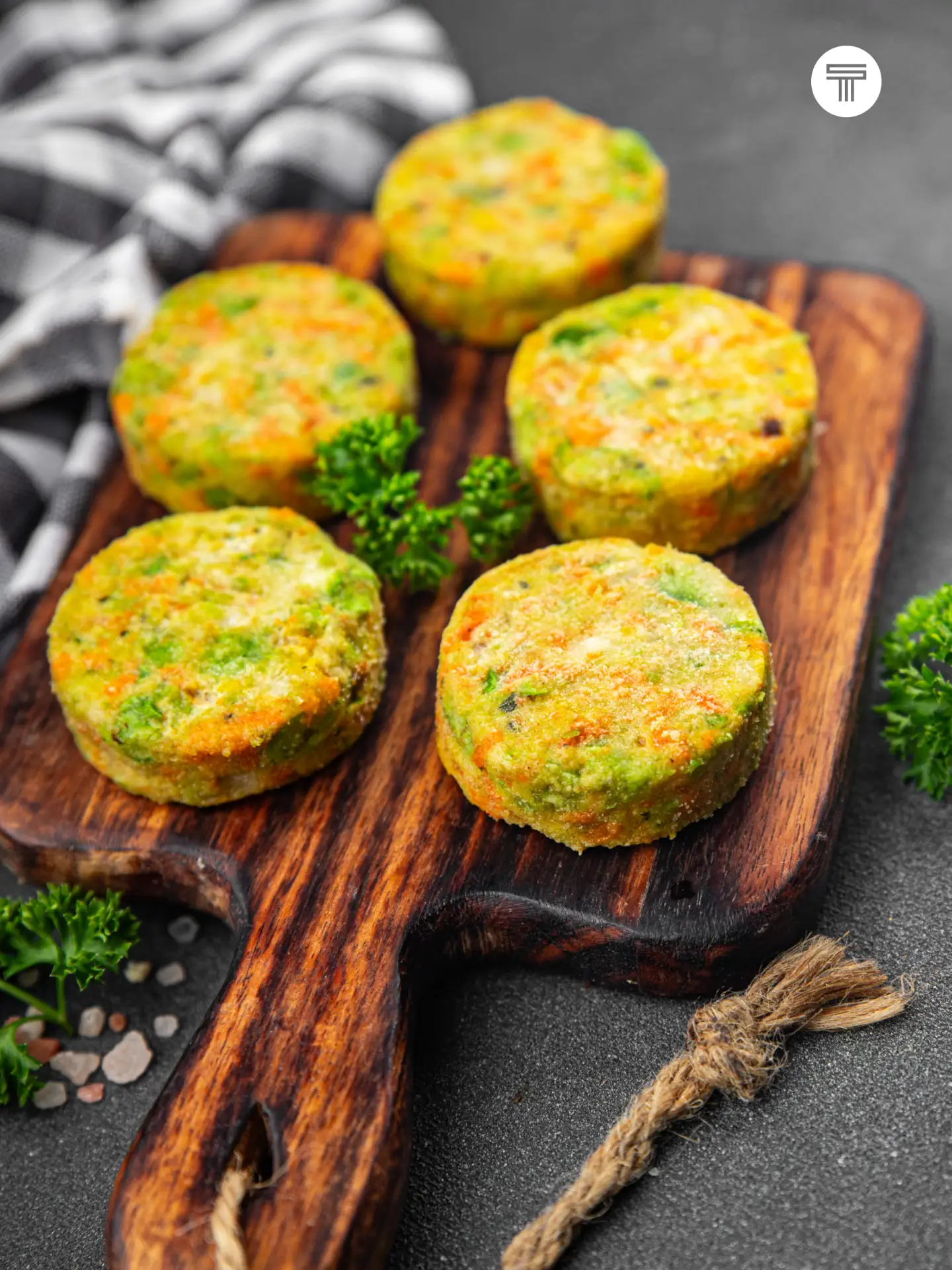 Овощные котлеты в сухарях Панко Tamaki 😍

🍴Ингредиенты (в расчёте на 1 порцию):
🟠 Овощные котлеты