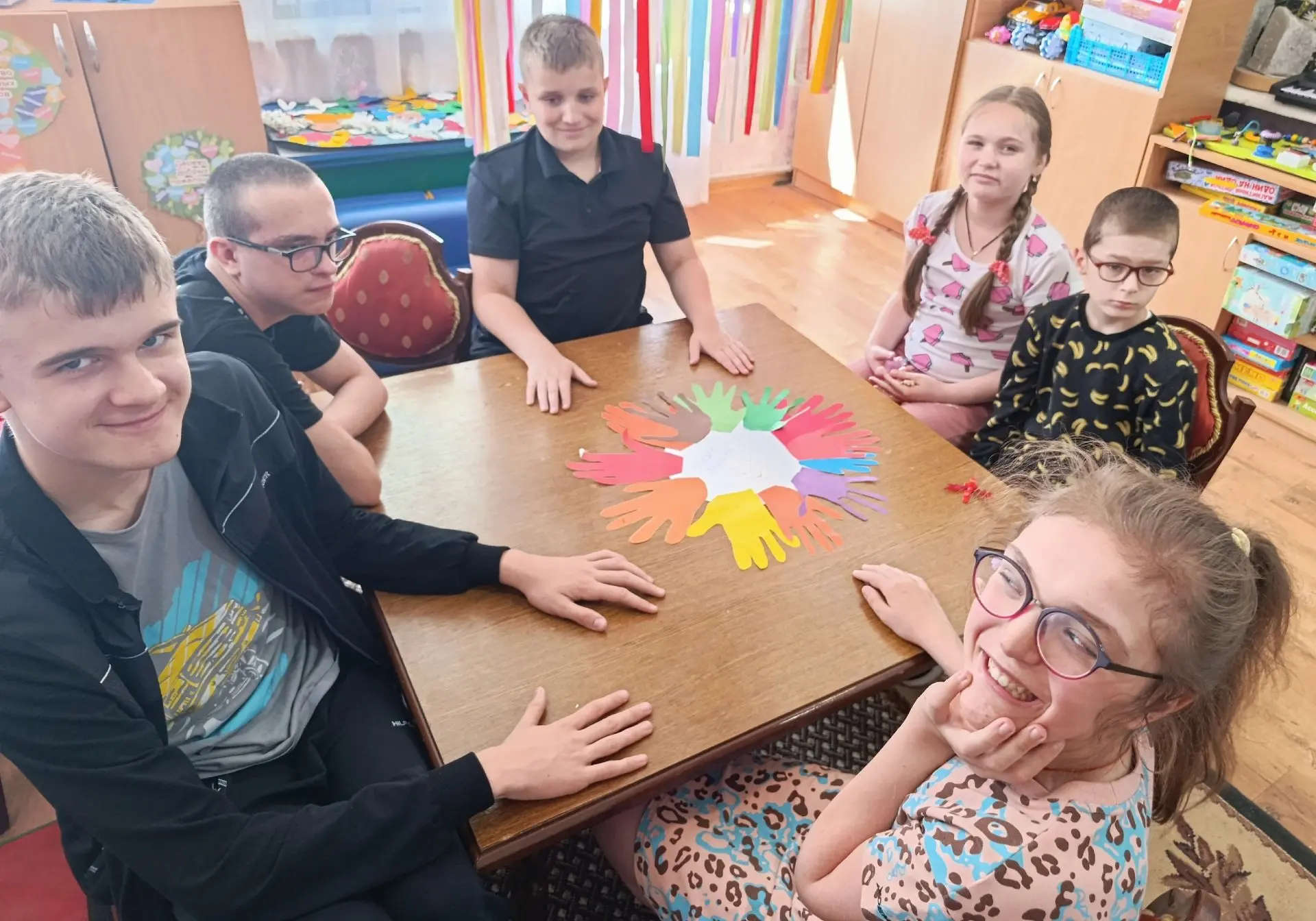 🌸Занятие с психологом 🌸

Тренинг по профилактике сплочённости детского коллектива «Давайте жить др