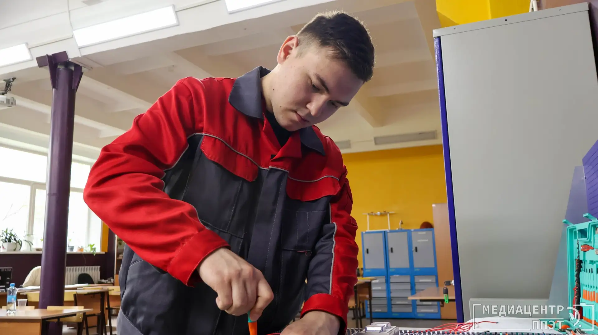 Слесарь Контрольно-измерительных приборов и автоматики

Современное промышленное производство невозм