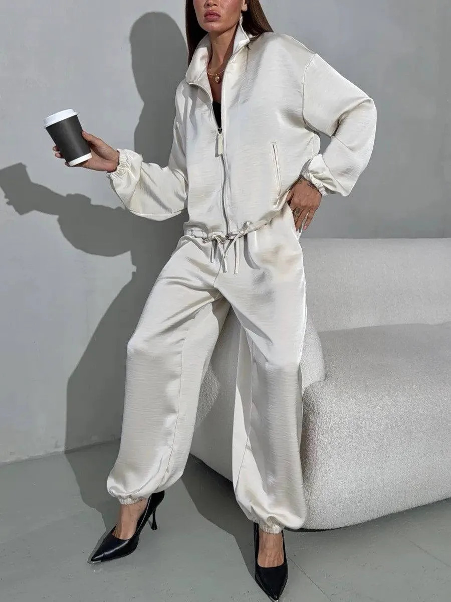 Bloom&be Костюм с брюками легкий шелк
https://www.wildberries.ru/catalog/877711779/detail.aspx?size=