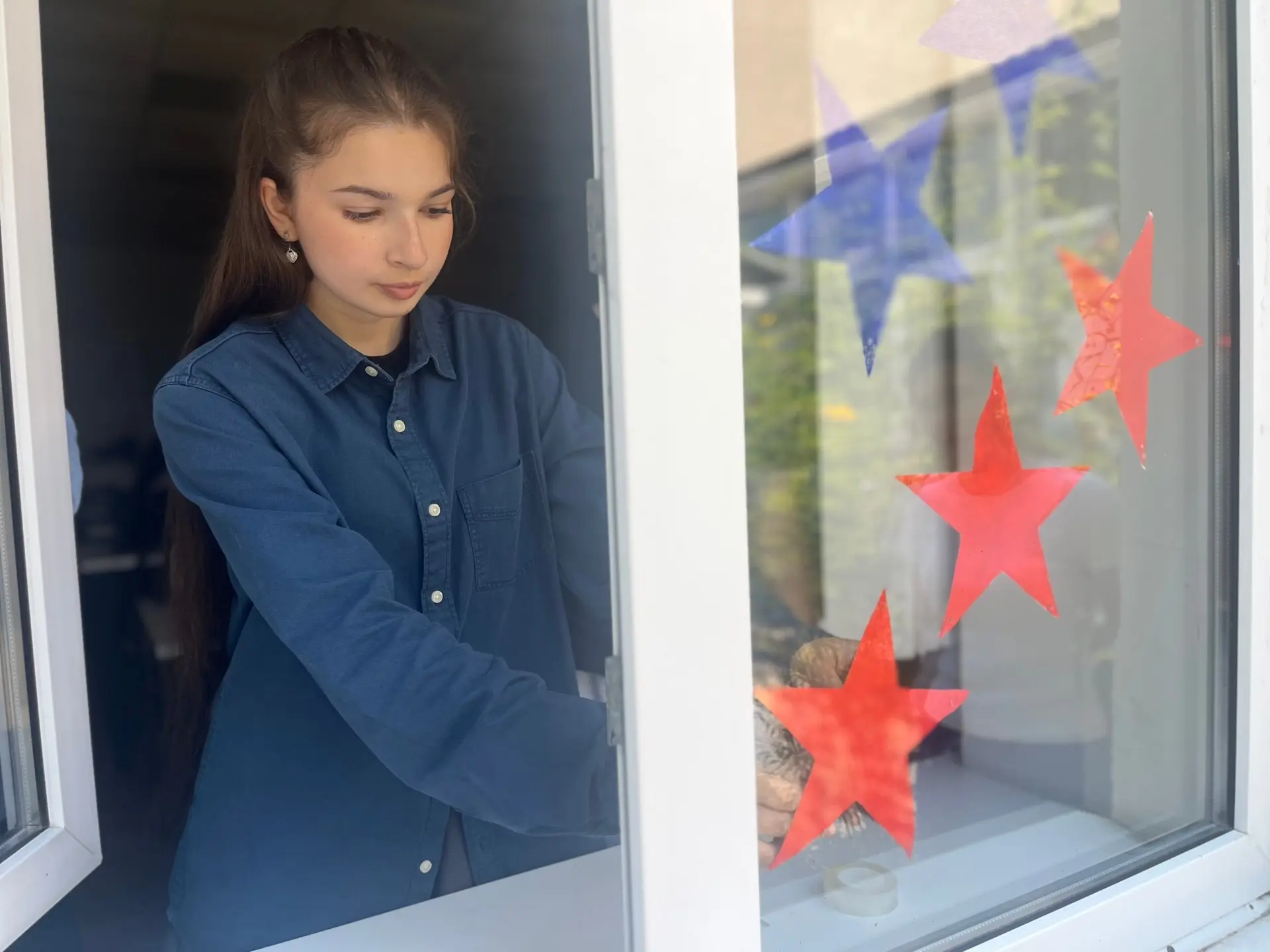🇷🇺 Россия начинается с каждого из нас: в АКСУ расцвели «Окна России»! 🇷🇺

Наш колледж присоедини