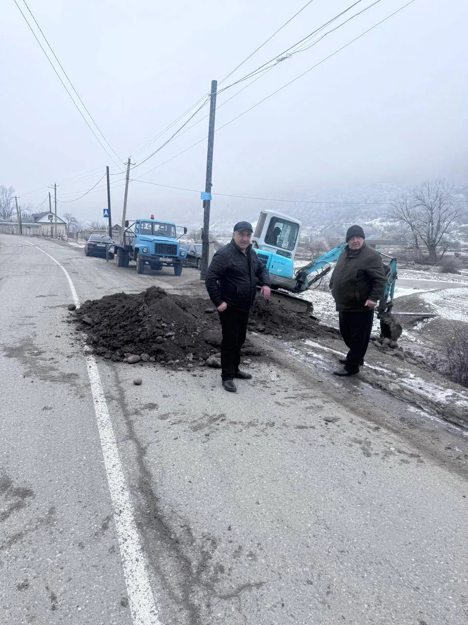 Под руководством главы администрации Каменномостского сельского поселения Караева Марата Мурадбиевич