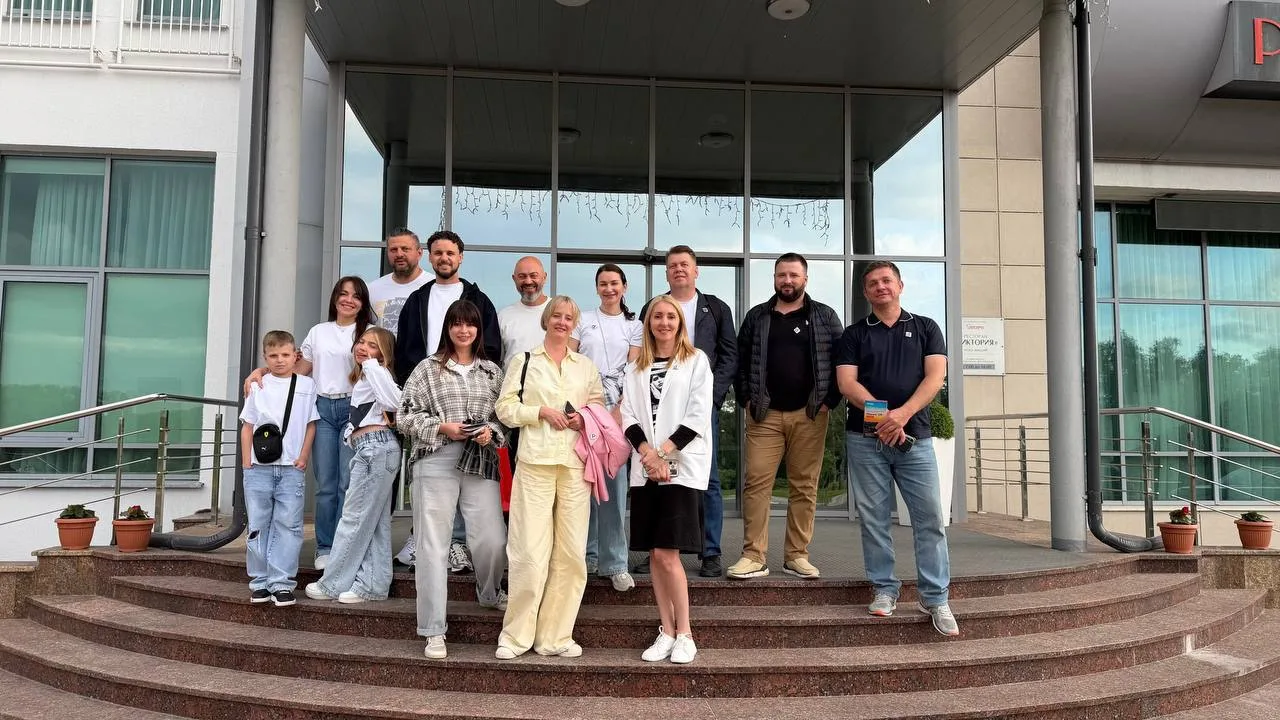 Стартовало долгожданное путешествие Саратовских Деловаров в Минск 🇧🇾

Понедельник в Минске начался