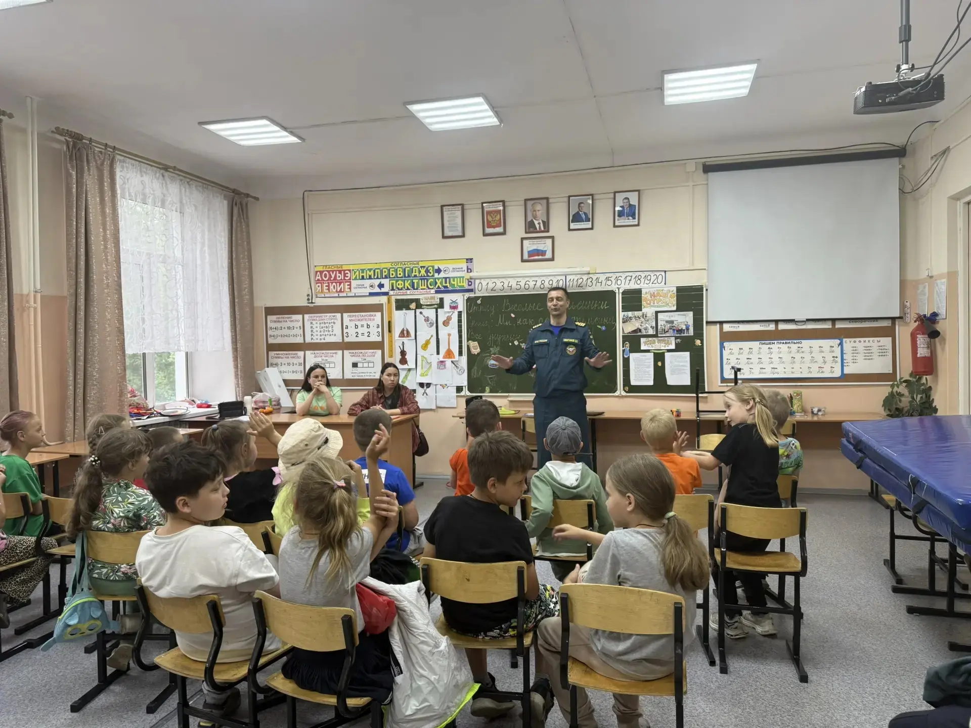 ☀️ Безопасное лето: сотрудник ГИМС провел урок для наших школьников

Лето — время каникул, солнца и 