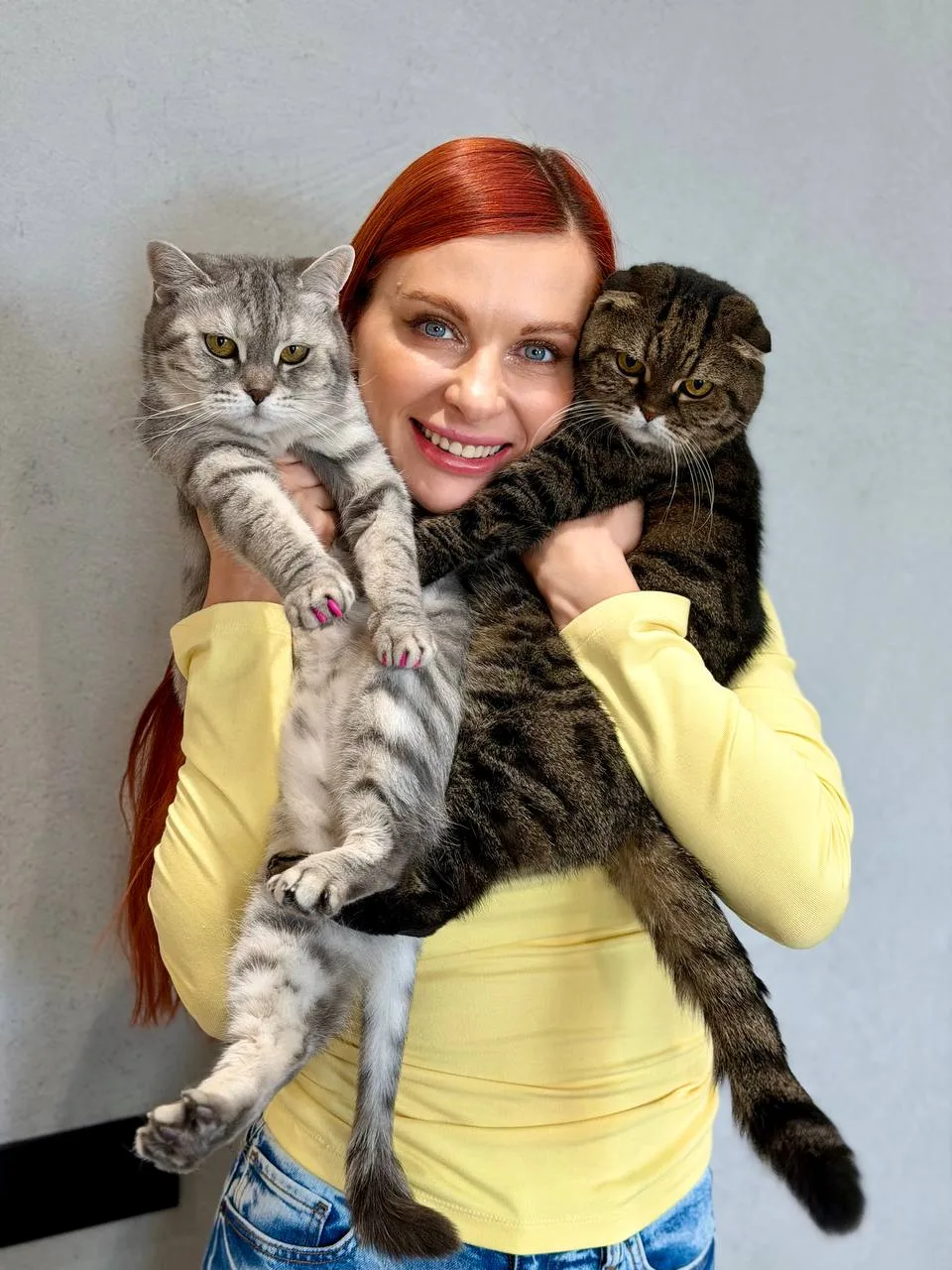 Счастье - это котики 😽🥰
«И сразу все тревоги унесли единороги 🦄😅»

Есть у нас тут такие же кошат