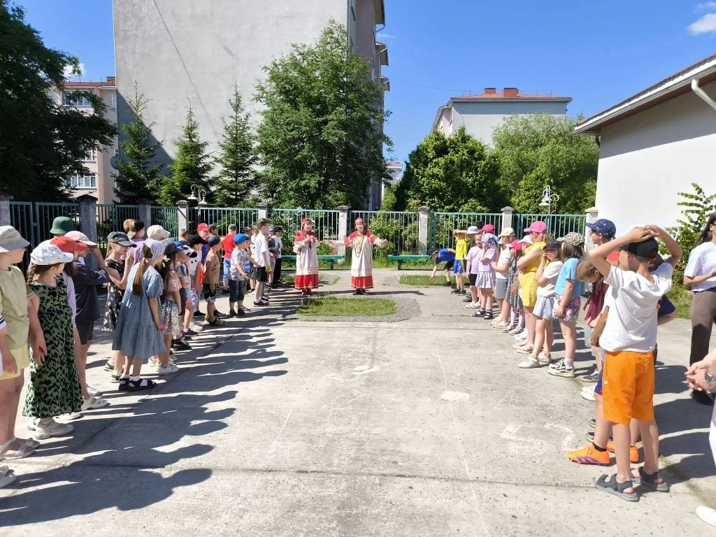 Познавательно-игровую программу по народно-обрядовому календарю провели сотрудники культурно-просвет