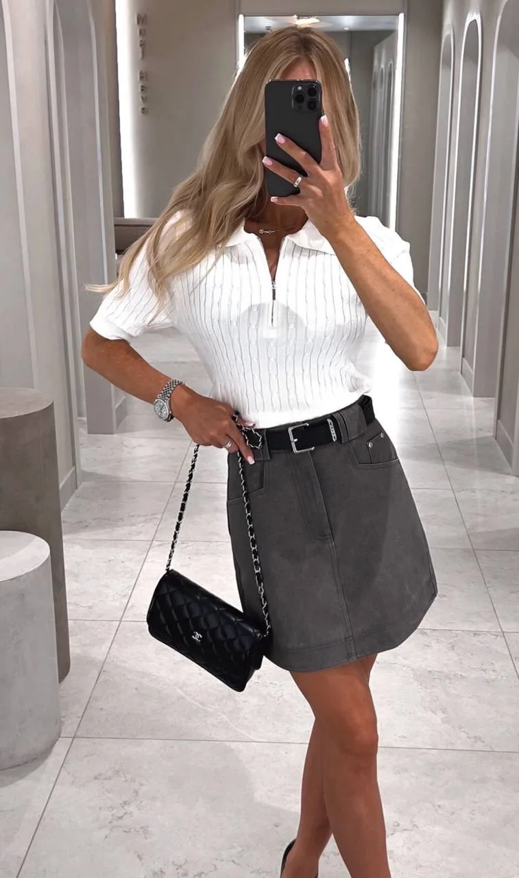 Трикотажное поло с молнией 

Цвета : белый 
One size 
🏷️ 3200-20%=2 560