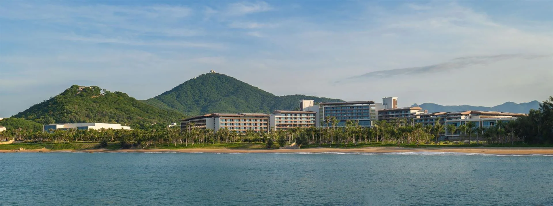 Hyatt Regency Tianli Bay 5*