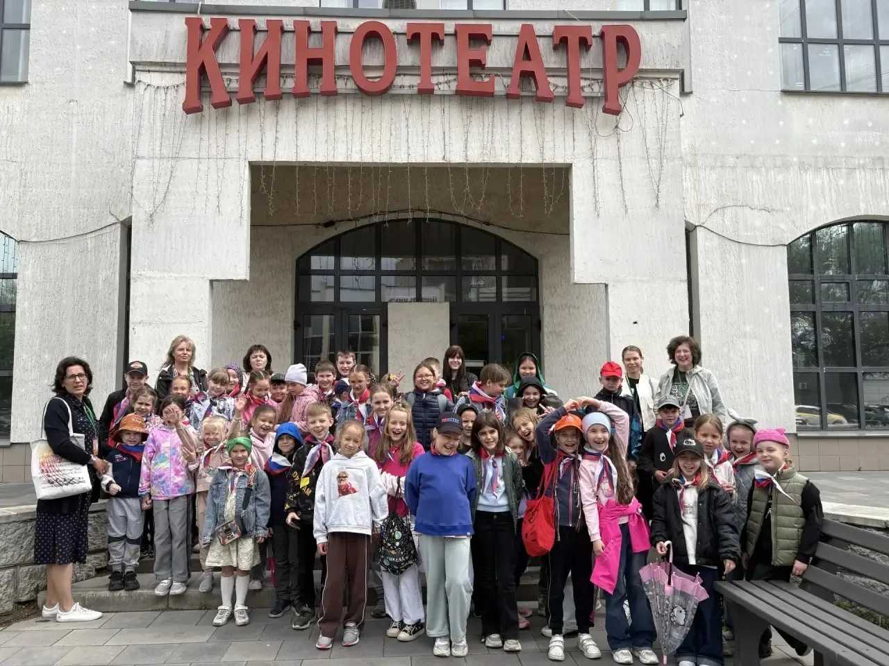 ☀️Наше «Музыкальное лето». День 11☀️
 
🎬🍿Сегодня побывали в кинотеатре «Юбилейный» на отличной сем