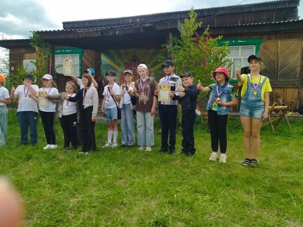 🌟 ЯРКИЕ ВПЕЧАТЛЕНИЯ И ЗАСЛУЖЕННАЯ БРОНЗА! 🌟
Летняя творческая смена Детской школы искусств г. Саян