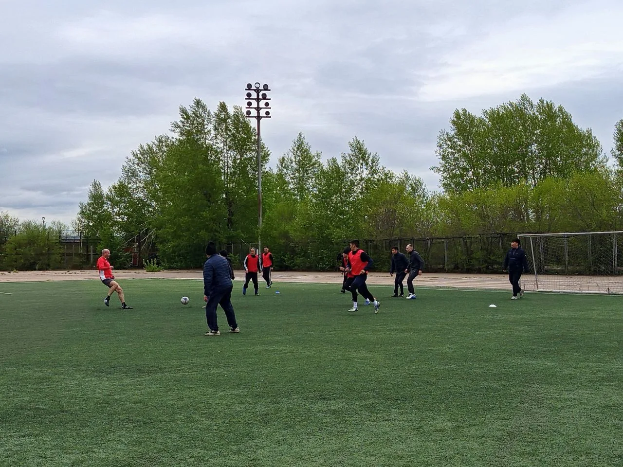 Пятая игра между командами ИИФ - АУП завершилась со счётом 3:0⚽
В пользу команды ИИФ🔥

#ССК #Байкал