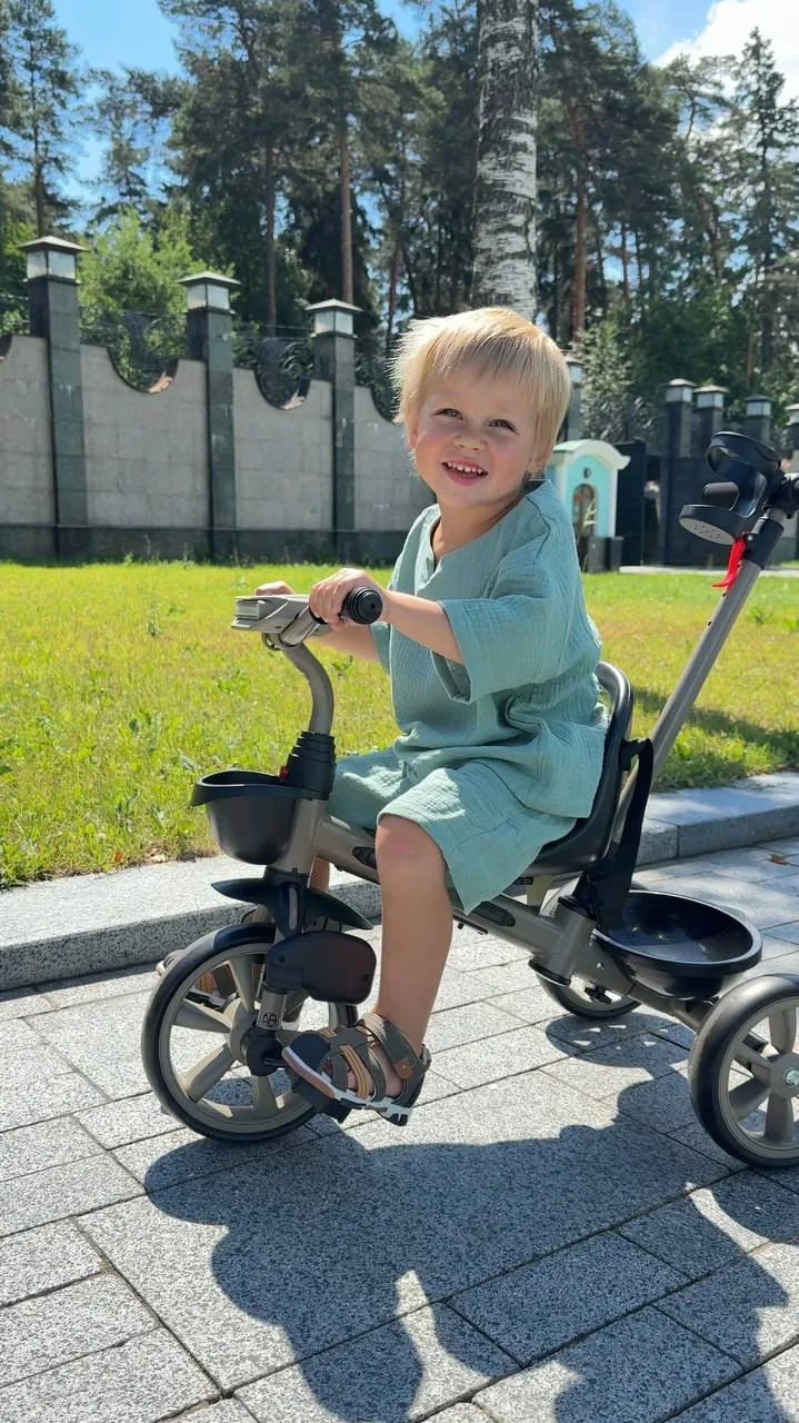 Тим и София вчера на съемке для Amarobaby ☀️