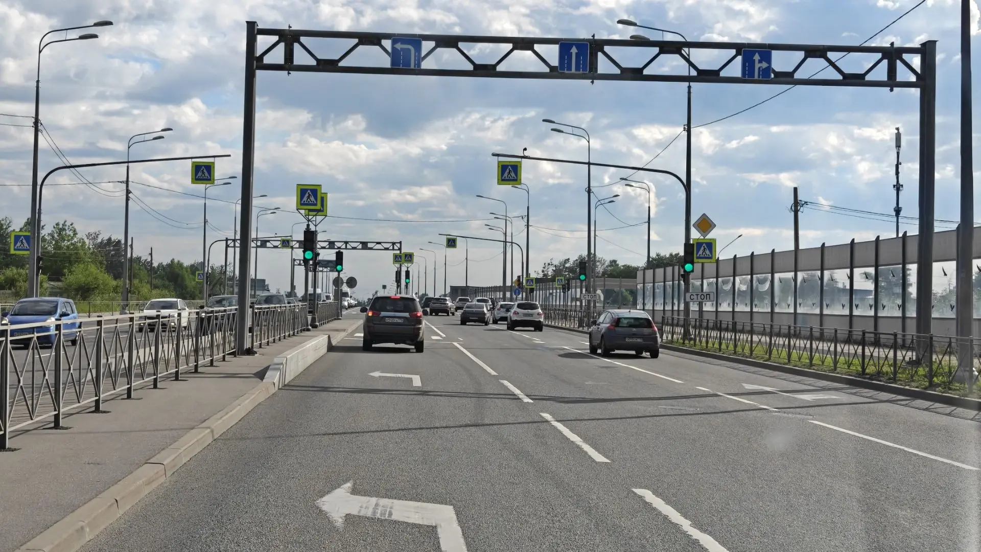 Авария в Красном Селе 22.06.26
Утро в городе началось с ДТП на Ивангородском проспекте. Водитель кро
