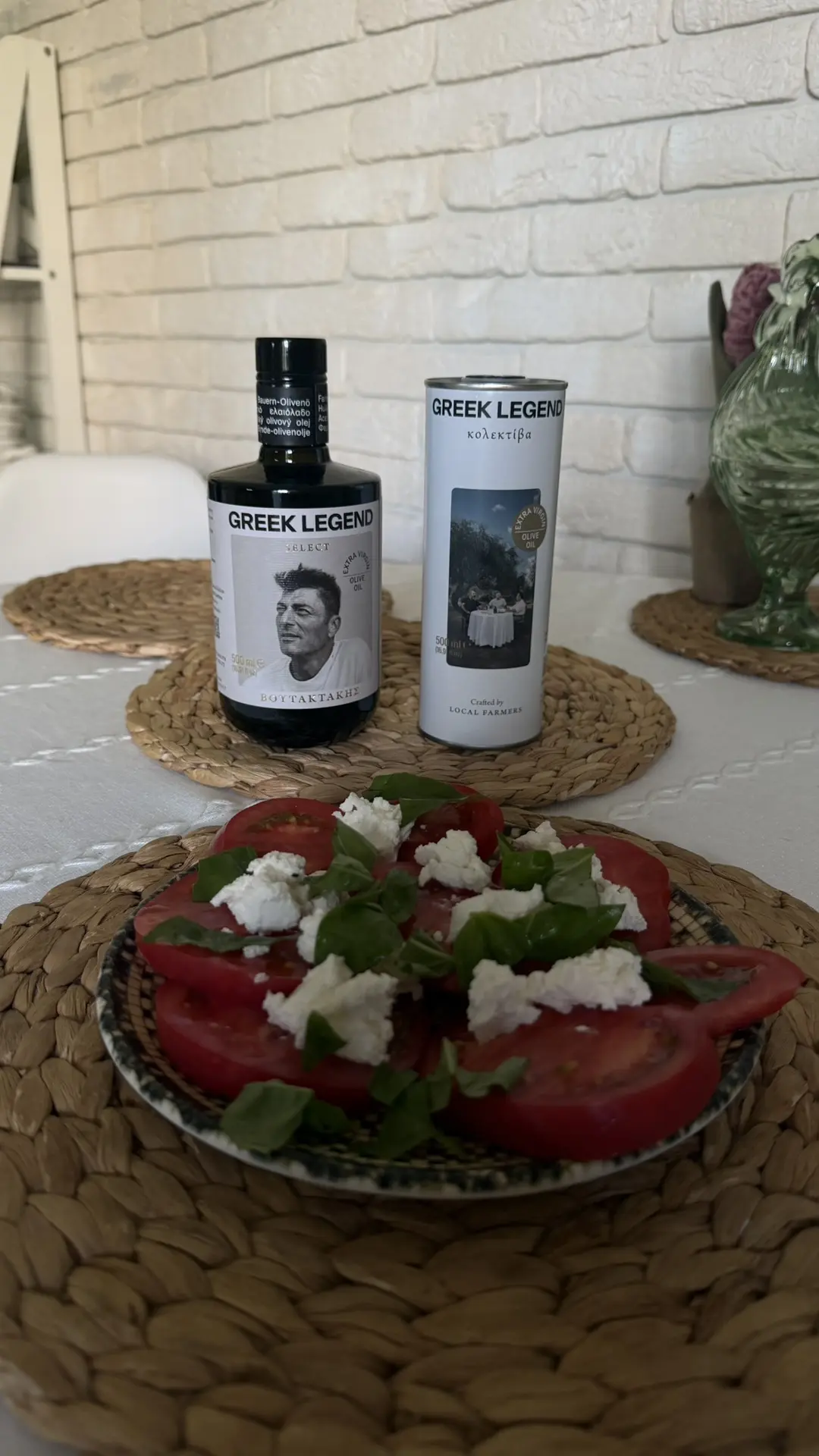 Оливковое масло с острова Крит 🫒

Самое мое любимое - это когда вкус настоящего продукта чувствуетс