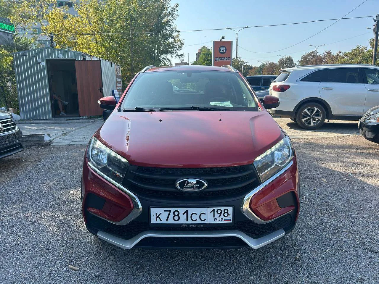 #LADA X-RAY
Год выпуска: 2021
Тип КПП: Автоматическая
Объем двигателя: 1.6 литра
Тип топлива: бензин
