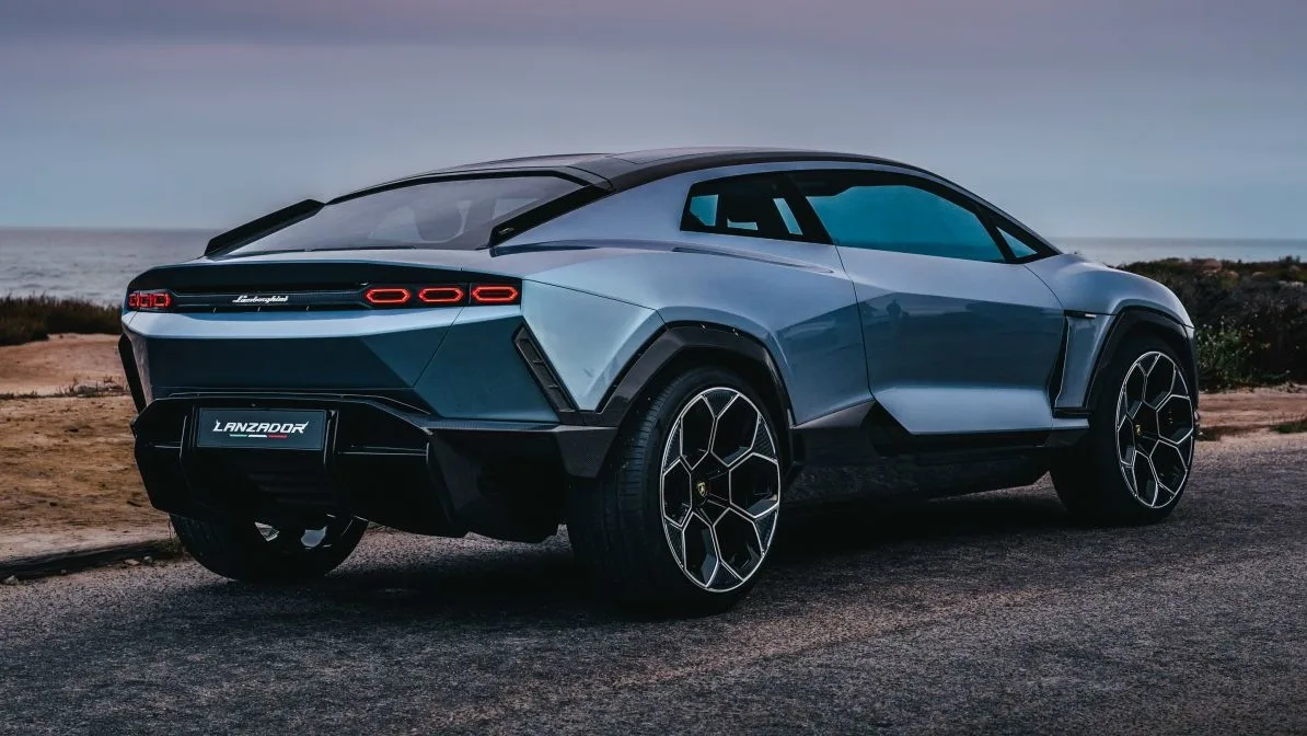 🔥 Lamborghini отменяет свой первый электрокар

Компания Lamborghini отказалась от серийной версии к