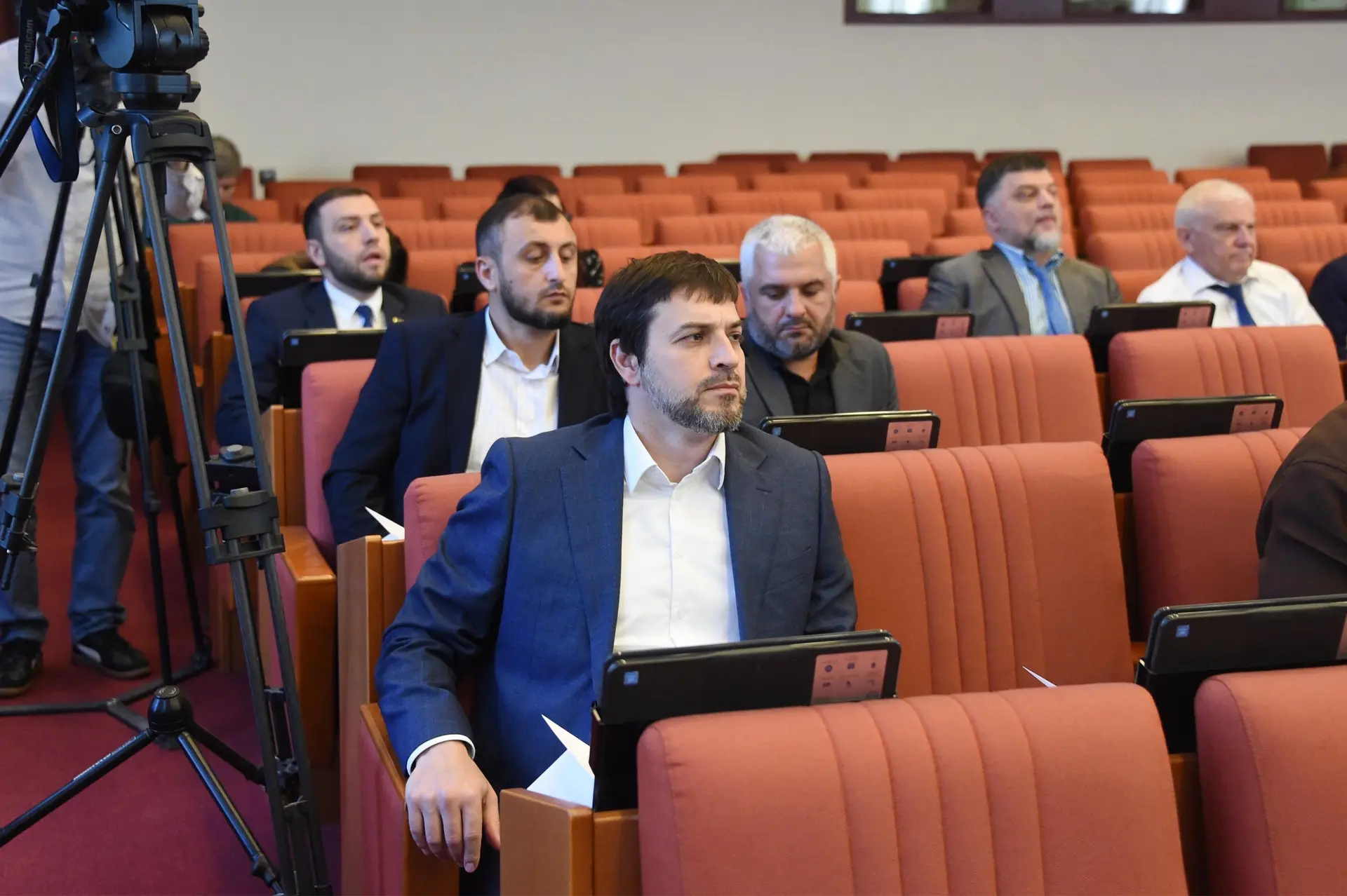 ⚡️ В парламенте Дагестана прошли публичные слушания и обсуждение исполнения республиканского бюджета