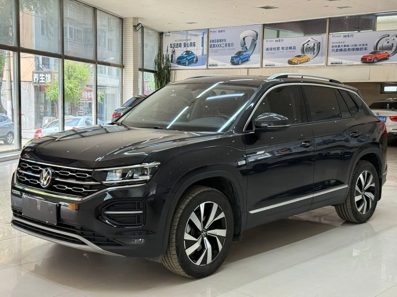 🔥🔥🔥 Приобрели в Китае для Павла из Москвы 

VW Tayron 
2022 год
27 000 км
1.4 бензин - 150 ЛС
✅ К