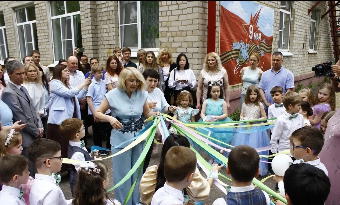 Детский сад наш, до свиданья! Здравствуй, здравствуй, школа! 🔔✨
Вот и пролетели чудесные, беззаботн